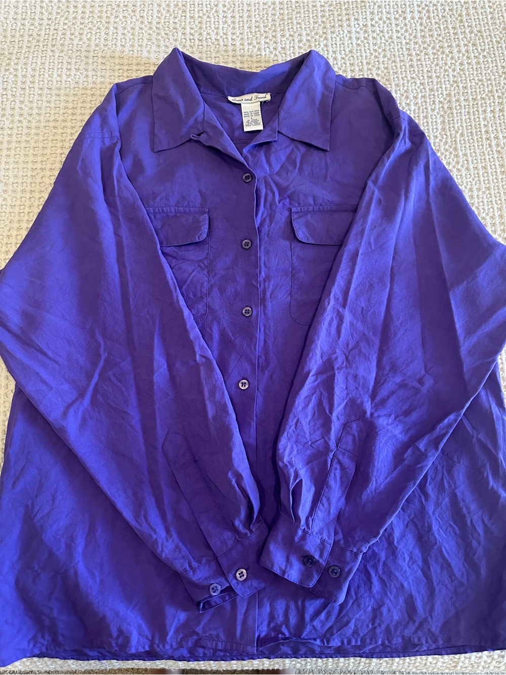 Vintage Anna and Frank: 100% Silk Button Up Women’s Blouse Size Large